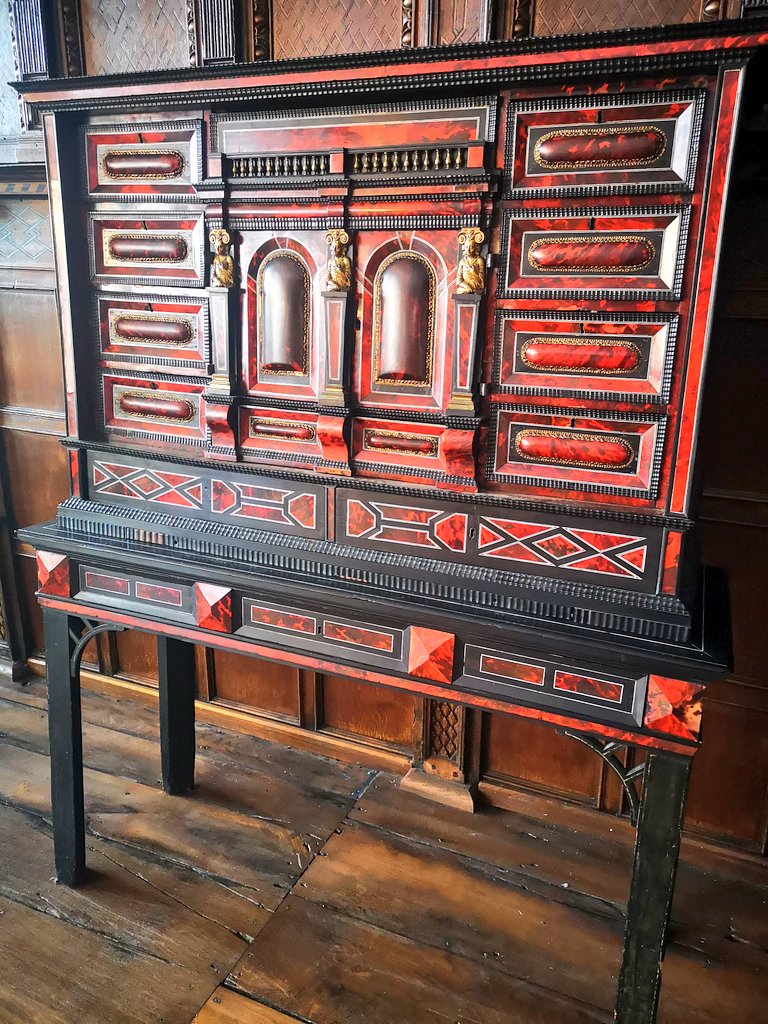 intouchwyth's tweet photo. Great to see that the furniture from @WythenshaweHall is being returned after the building restoration.
Further open days and events are being planned for #spring by the #FriendsofWythenshaweHall.
Read more in our next issue.
#Wythenshawe #localhistory https://t.co/gUOsYrK3dh