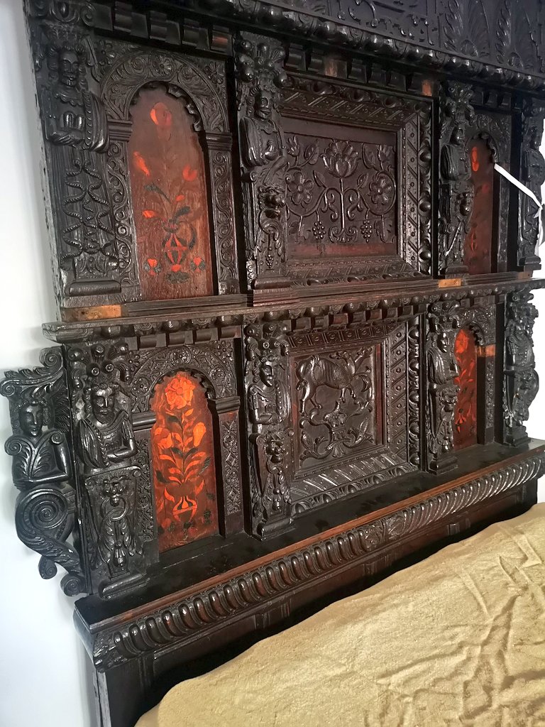 intouchwyth's tweet photo. Great to see that the furniture from @WythenshaweHall is being returned after the building restoration.
Further open days and events are being planned for #spring by the #FriendsofWythenshaweHall.
Read more in our next issue.
#Wythenshawe #localhistory https://t.co/gUOsYrK3dh
