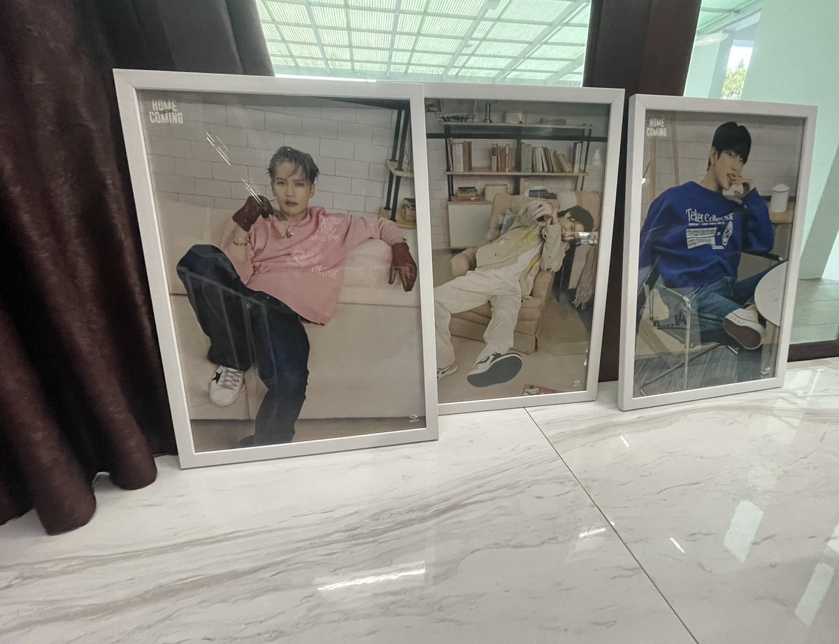 alonga_way's tweet photo. Fancon Poster set จากร้านคุณ @NuNioy 💚 ส่งเร็วมาก+แพ็คของดีมาก 
วันนี้จับน้องๆ ใส่กรอบเรียบร้อย 🫶🏻
#nng7Review https://t.co/U7iPJHvDyw