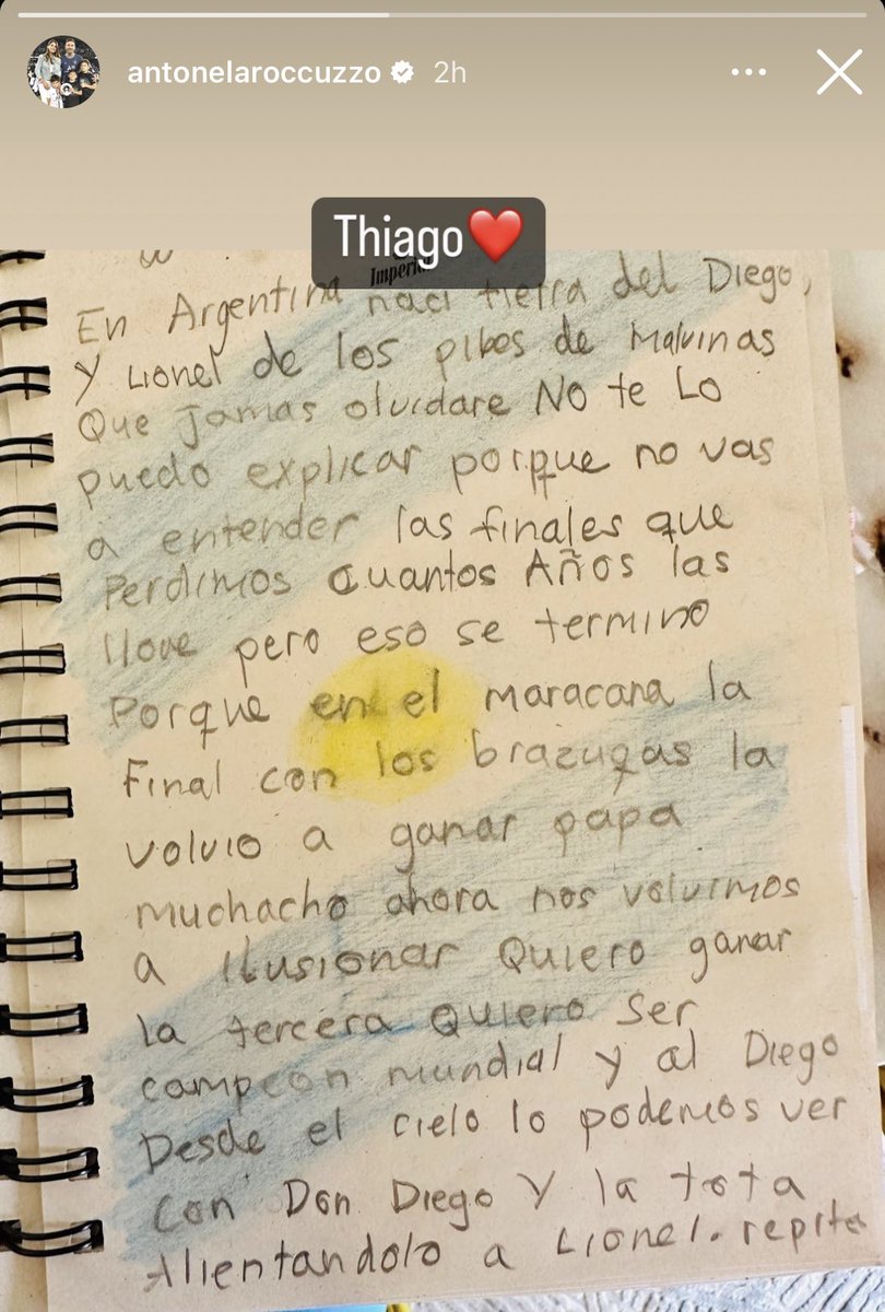 Thiago Messi escribió en un cuaderno la letra de “MUCHAAACHOS”.

Estoy extasiado. 🥹🇦🇷