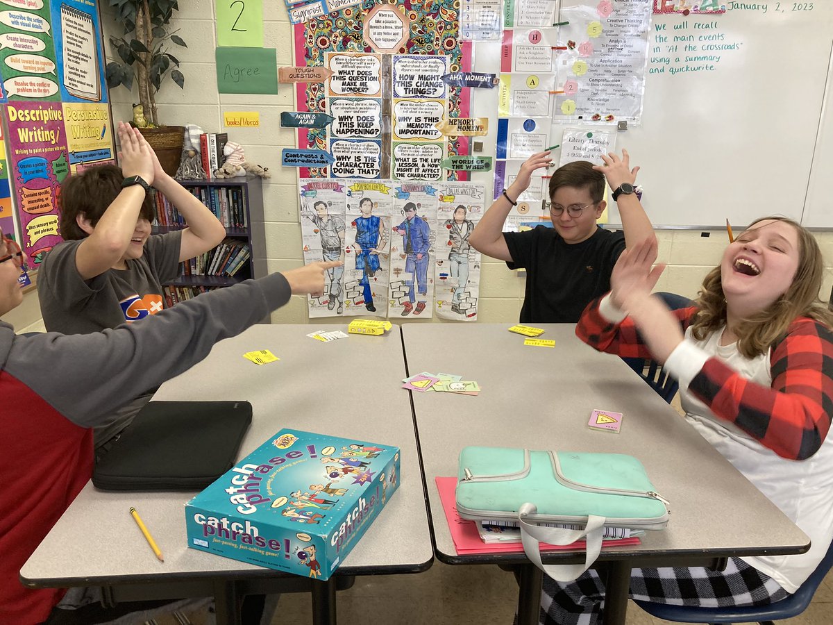 Fowler7th's tweet photo. Part 2- We had some fun playing good, old-fashioned board games our last day before winter break #gkcogs https://t.co/RVY6kHkyaA