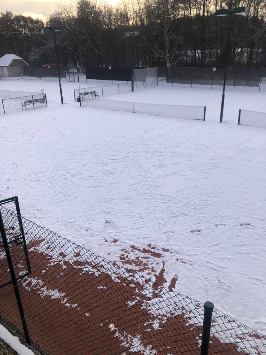 No tennis today,  Still frozen 🙁