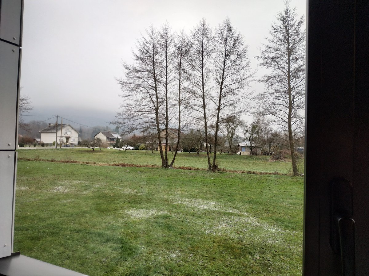 #Twoulipo #EQ13 #Parlafenetre2023 Et voici la vue de notre fenêtre de classe! Bonnes fêtes à tous !