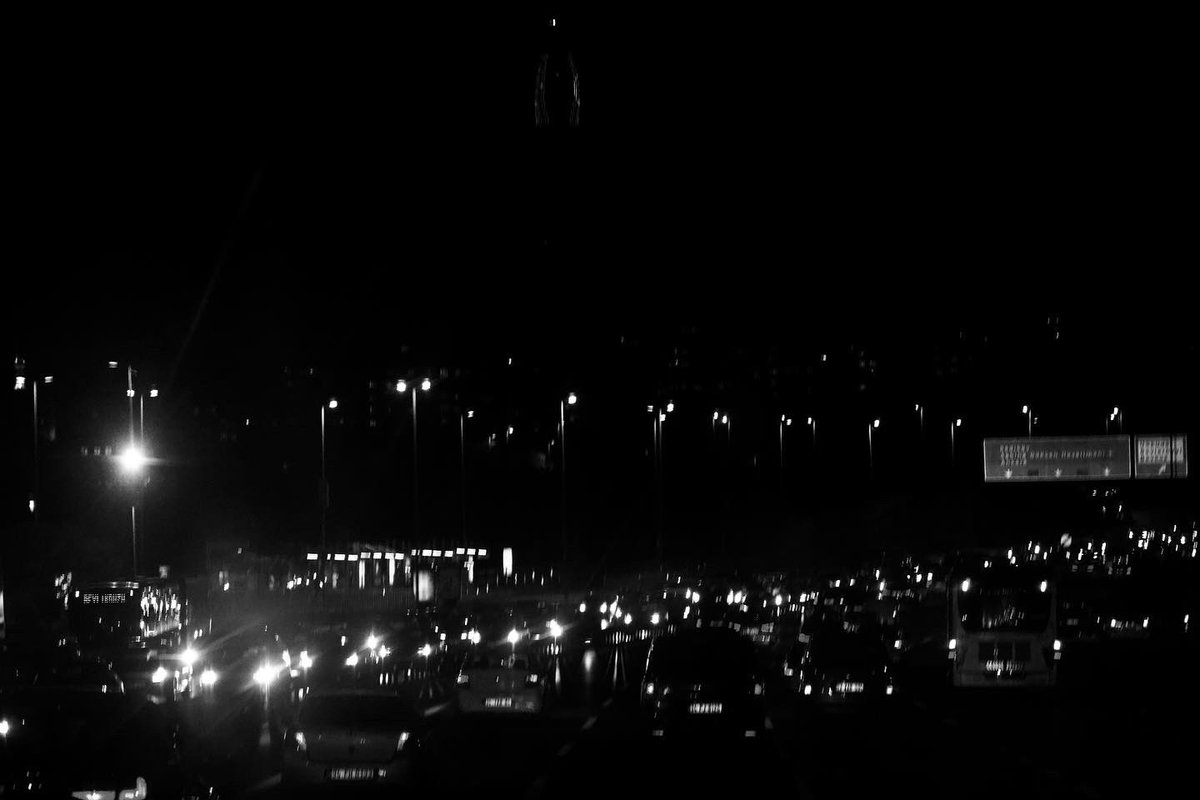 nora_Tuuri's tweet photo. @moment Spend a lot of time in the car driving trough Istanbul https://t.co/zvg4NBP08n