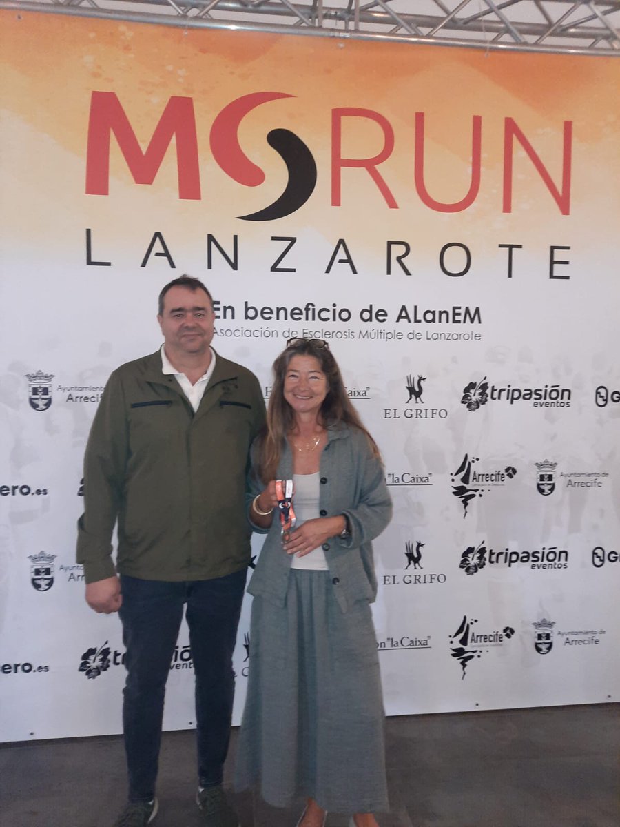 Como colaboradores de la MSRUN Lanzarote ayer estuvimos en la presentación de la carrera, que se celebra hoy sábado en beneficio de <a href="/_ALanEM/">ALanEM</a> <a href="/esclerosiseme/">Esclerosis Múltiple</a> 

--- 🍷 🍇 🍷 ---

📲 elgrifo.com/tienda
📌 #Lanzarote _ 1775