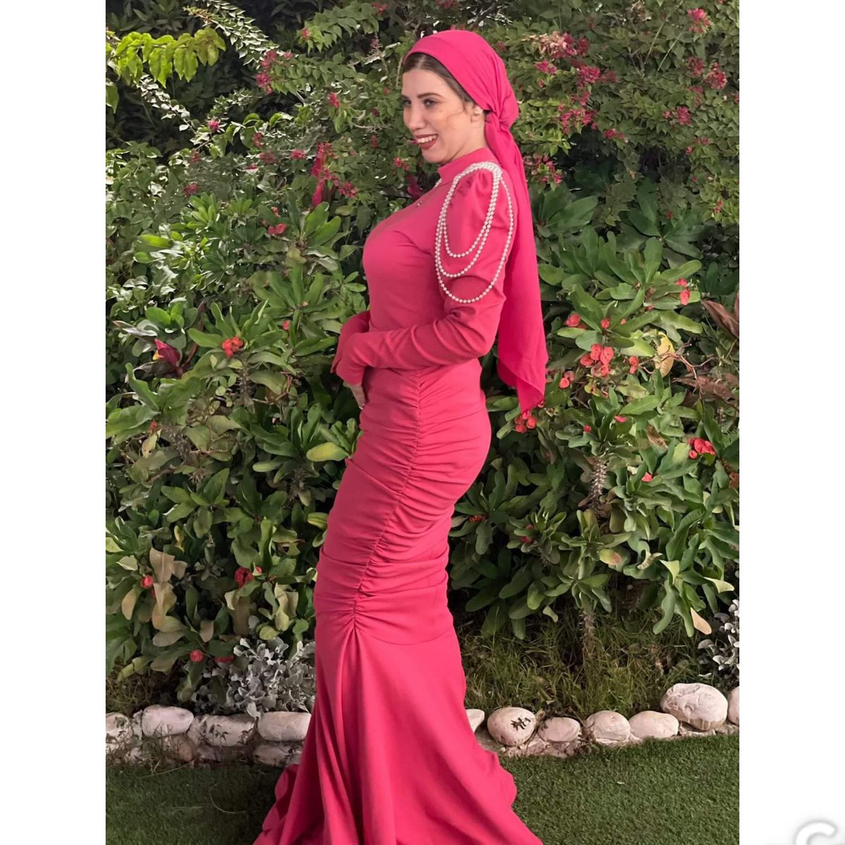 DINAShindy5's tweet photo. الاستاذه المحاميه دينا شندي تتمنا لكم  سنه سعيده عليكم💕 https://t.co/oSiZdV1mVr