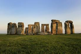 wyvernandstar's tweet photo. Apparently formidable, yet vanquished by Paperhenge https://t.co/OlDmeLKbcQ