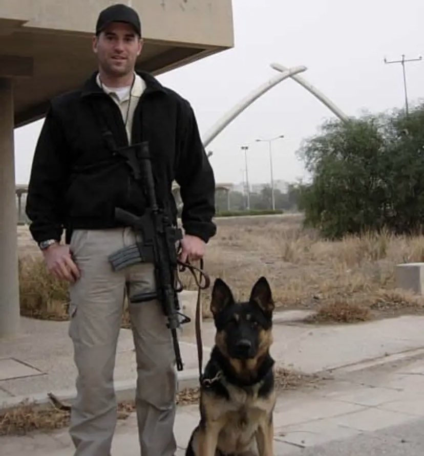 davenewworld_2's tweet image. A pro-Trump police chief in Iowa was arrested for lying to the ATF to acquire 90 machine guns for a department with only 3 officers, and then reselling them for years.

Bradley Wendt exploited his position as a cop to engage in the trafficking of firearms.