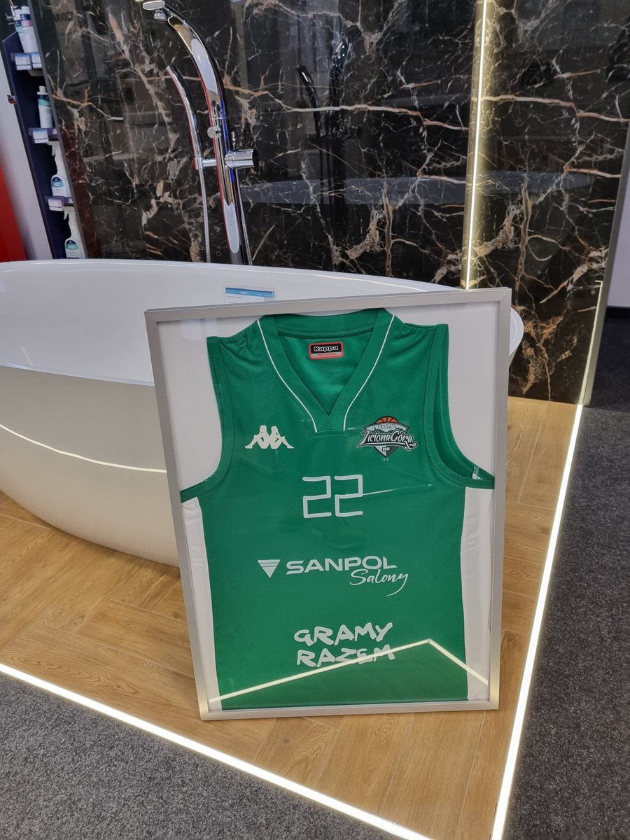 jacek_fratczak's tweet photo. W imieniu firmy dziękuję @skmzastal_ za kolejny rok współpracy 🏀🏀🏀
Szkoda, że w atnosferze żaloby wokół zielonogórskiej koszykówki - RIP ...
#wspieramymlodych
#sanpol https://t.co/xUHNzqczs9