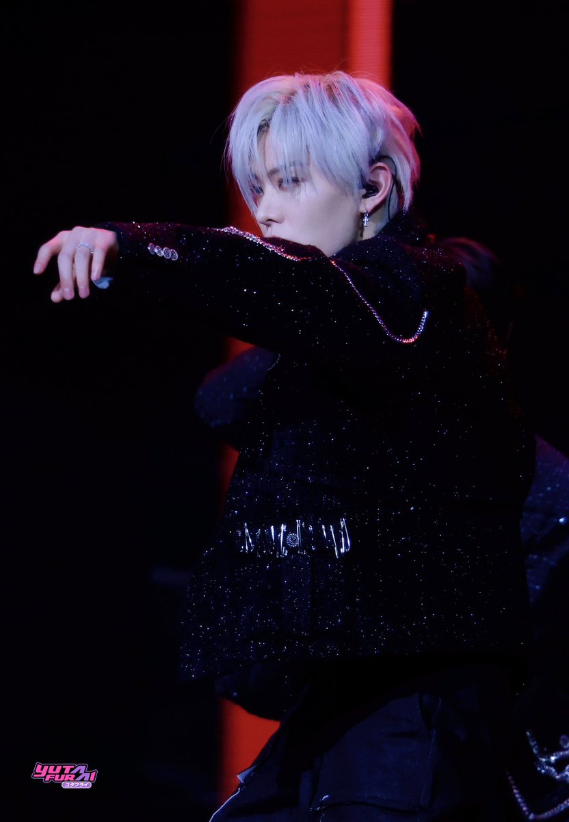 YutaFurai's tweet photo. 𝟐𝟐𝟏𝟐𝟏𝟔 𝐊𝐁𝐒
-
❄️
#NCT127 #YUTA #유타 https://t.co/G0o2QrWlQY