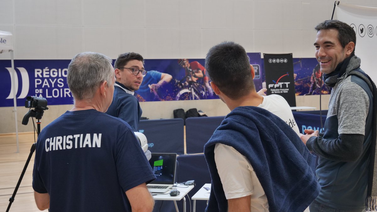 ffttofficiel's tweet photo. 🇫🇷 𝑪𝒉𝒂𝒎𝒑𝒊𝒐𝒏𝒏𝒂𝒕𝒔 𝒅𝒆 𝑭𝒓𝒂𝒏𝒄𝒆 𝒅𝒆 𝑷𝒊𝒏𝒈𝑽𝑹 🏓
📸 Retour en images sur la première matinée de compétition au CREPS de Nantes.
#PingVR @ElevenVR https://t.co/T6zPWUvhjV