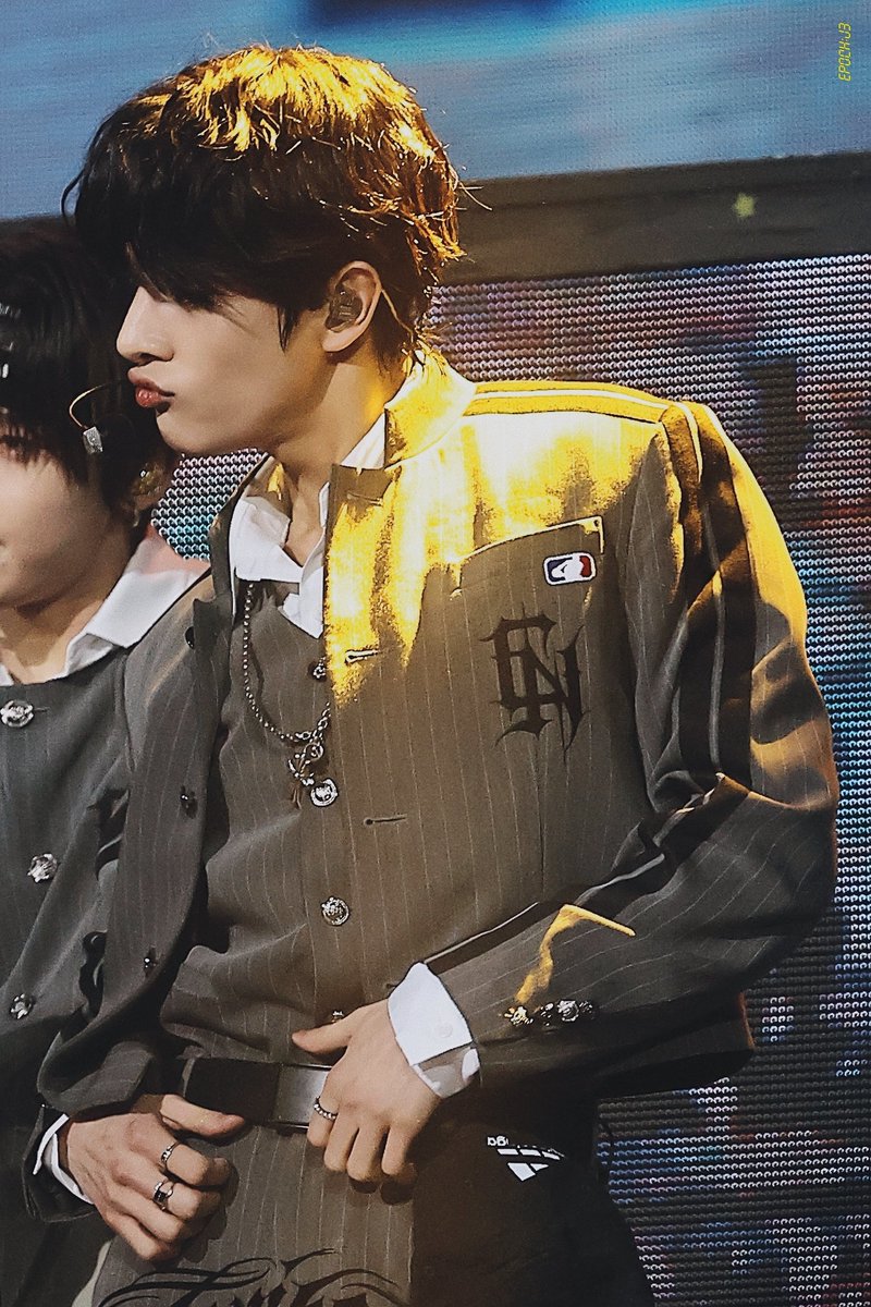 jaeyundoII's tweet photo. THE POUT, THE HIPS, OH JAKE IS EVERYTHING https://t.co/zPGVsFt8WR