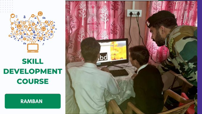 Pallavi12523's tweet image. #IndianArmy concluded the #SkillDevelopmentCourse on IT Literacy at #Ramban. The course was initiated with an intent of empowering the local students with necessary skills of computers. #IndianArmyPeopleArmy #AmritMahotsav #YouthEmpowerment #truebloodpump @AKhwateen #ShiningJK