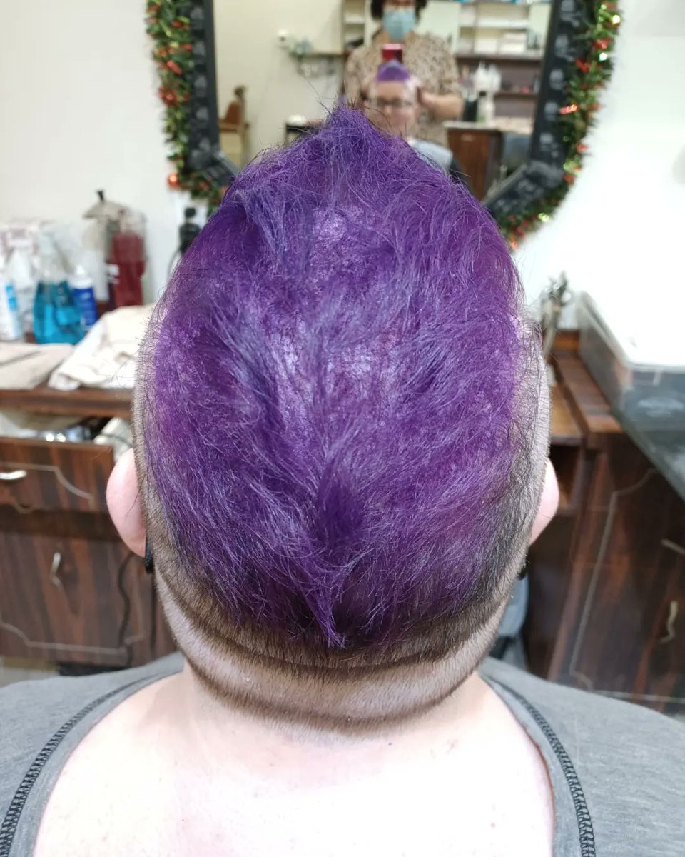 queendeadangel's tweet photo. Yesterday(Friday) went to the Hair Salon and got new Haircut and got my Hair redyed Purple with little Black tip in my Hair and got my eyebrows done and Ty to my Hairdresser Friend Catherine and Ty to my Parent's for my early Christmas gift to me😎 https://t.co/pdre4Xkc6H