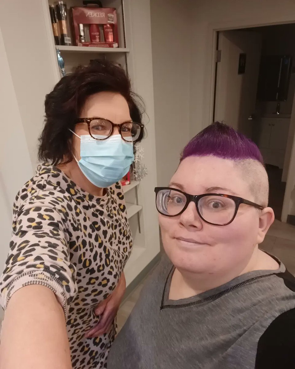 queendeadangel's tweet photo. Yesterday(Friday) went to the Hair Salon and got new Haircut and got my Hair redyed Purple with little Black tip in my Hair and got my eyebrows done and Ty to my Hairdresser Friend Catherine and Ty to my Parent's for my early Christmas gift to me😎 https://t.co/pdre4Xkc6H