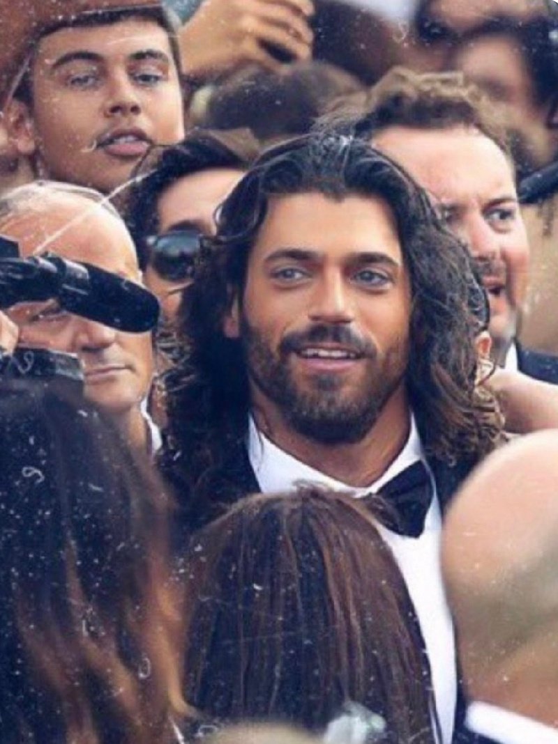 Italia 💥
Polonia💥
Rep.Ceca💥
Israele 💥
Grecia💥
#ViolaComeIlMare  vola e viaggia sospinta dal
tornado #CanYaman che arriva e travolge....👏👏👏🌬️🌪️