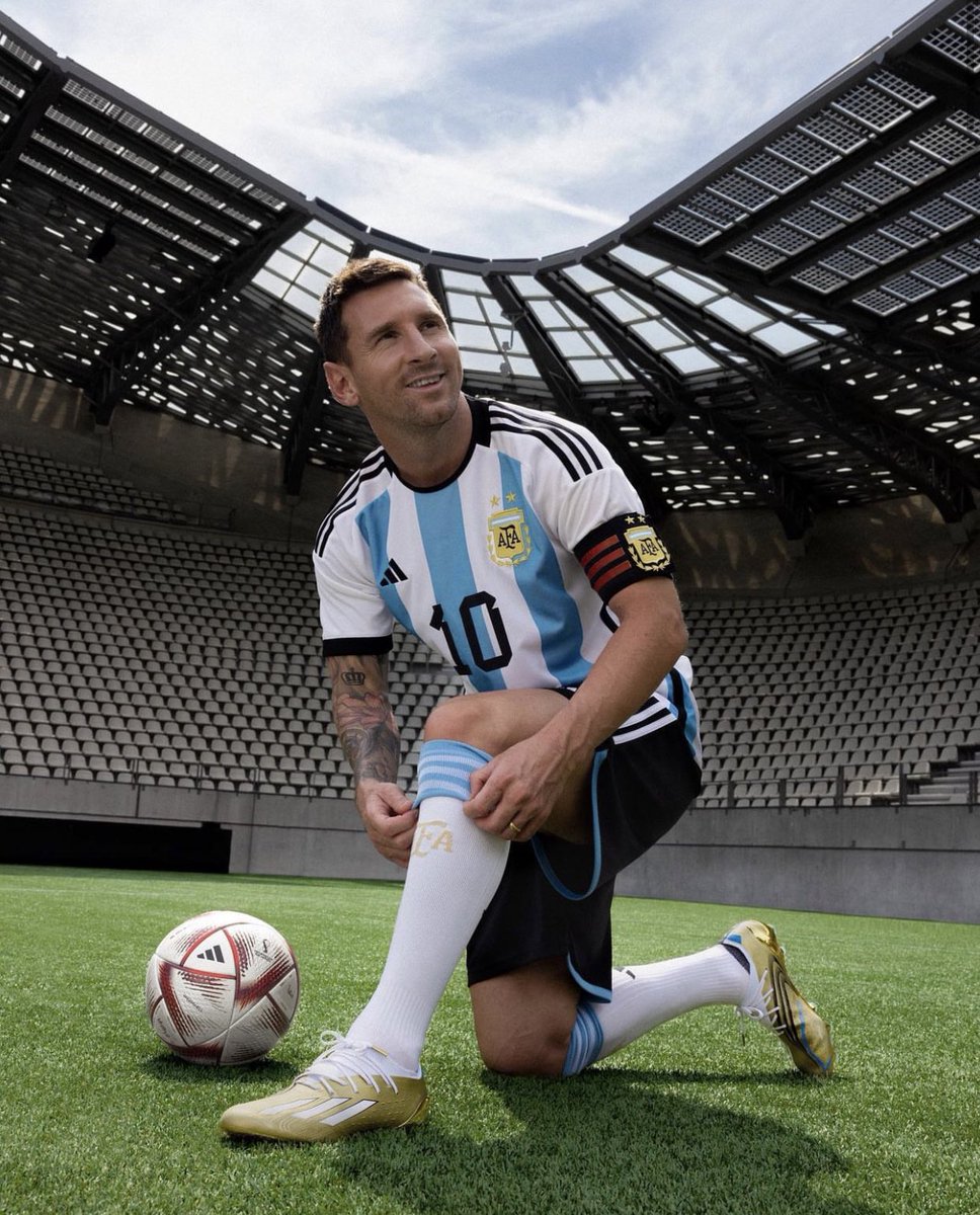 ARG4ARB's tweet photo. ليو ميسي IG : أنا جاهز ، لنذهب يا أرجنتينا 🇦🇷 https://t.co/OL1b2TcVgu