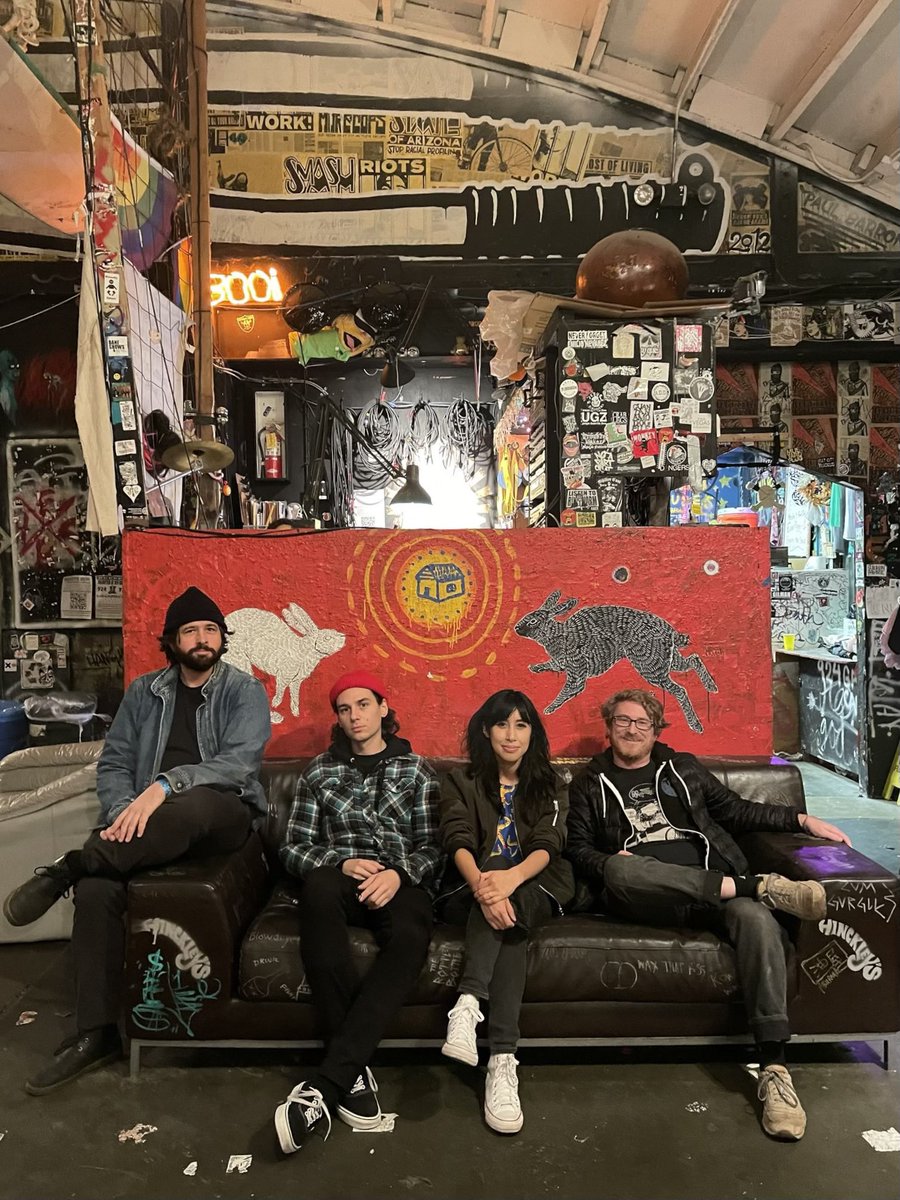 Teens in Trouble tweet media