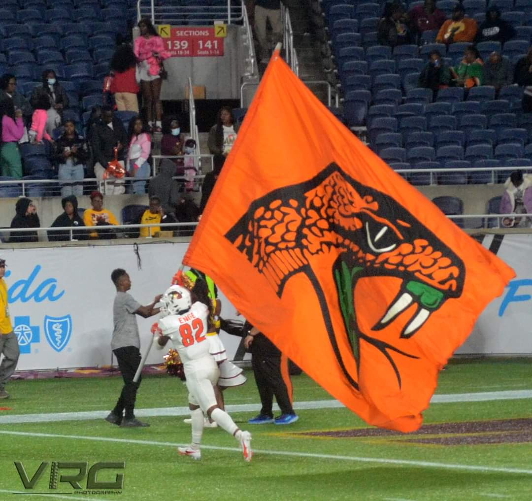 brucewayne100's tweet photo. @CarterJacari We'd love to have you at FAMU! #LeaveNoDoubt #LetsGoRattlers #FAMU https://t.co/Kh7UPCvEHK