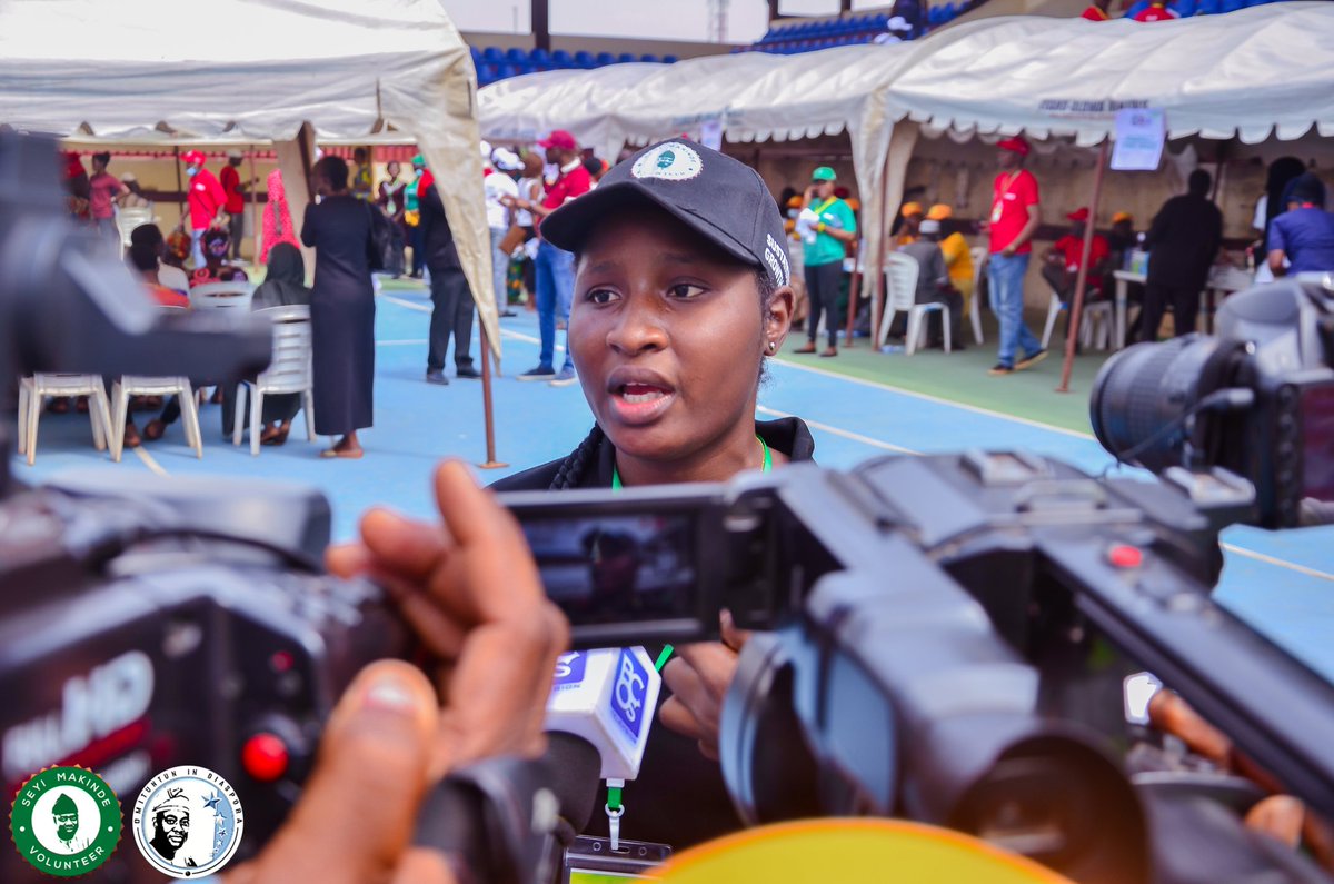 SeyiVolunteer's tweet photo. The Project Manager of the Seyi Makinde Volunteer, Miss Rita Osikilo is on ground overseeing and coordinating the activities at the free Medical outreach.

#seyimakindevolunteer 
#smv
#smvmedicaloutreach https://t.co/rW9FWfYAbx