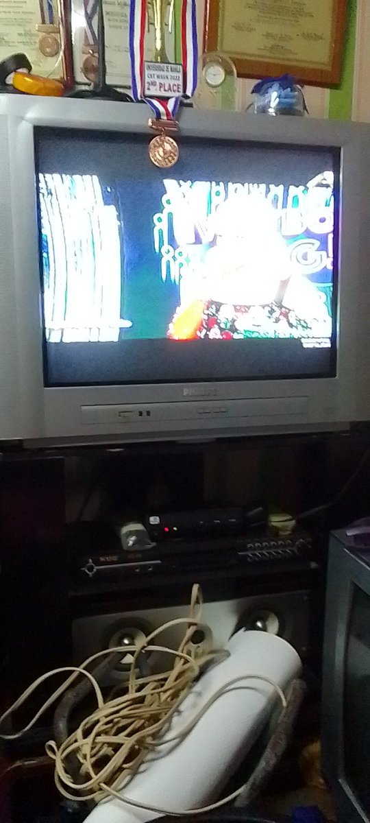 SonejaLiezel's tweet photo. VICE SING GANDA
#Everybody sing pasko
A. https://t.co/H6jHbfVyqc