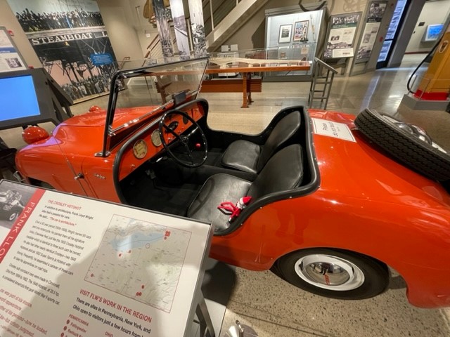 hagen_history's tweet photo. #Hidethekeys from #Elfontheshelf! He's in the 1950 Crosley Hotshot outside Frank Lloyd Wright's office. #FrankLloydWright @elfontheshelf #elfdriving #museumelf #wherewillwegonext #historymatters #Wherehistoryinspires https://t.co/IRexiaXMuX