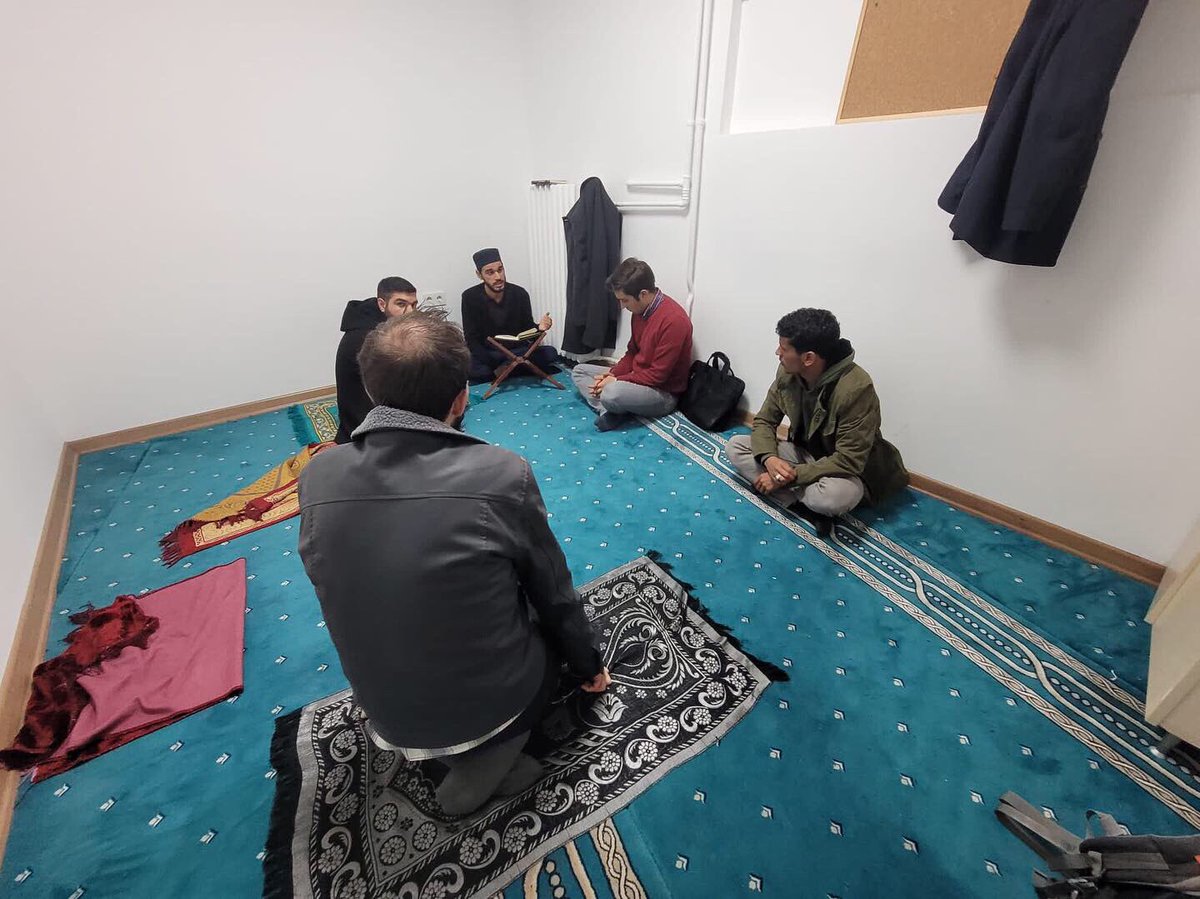 Cebeci Kampüsü haftalık sohbetimizi Mülkiye Mescidinde gerçekleştirdik
<a href="/agdankarahukuk/">AGD ANKARA HUKUK</a> 
<a href="/agdankaraunikom/">AGD Ankara Üniversitesi</a> 
<a href="/agdankarauni/">AGD Ankara Şube Üniversite</a>