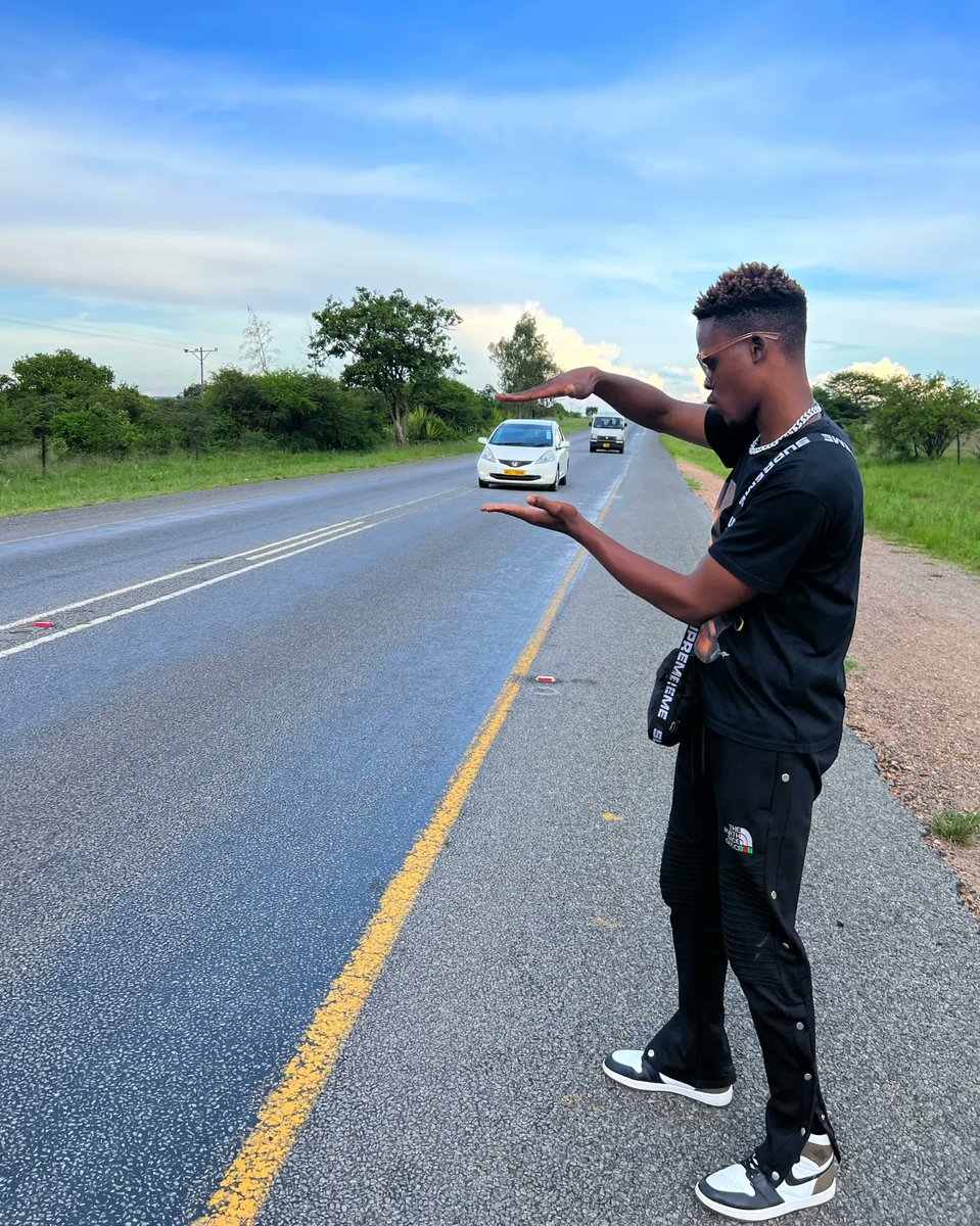 This is how girls see broke guys 😂 no matter how big you are, as long as you are broke urika toy kwavari 🤣😂🤣😂