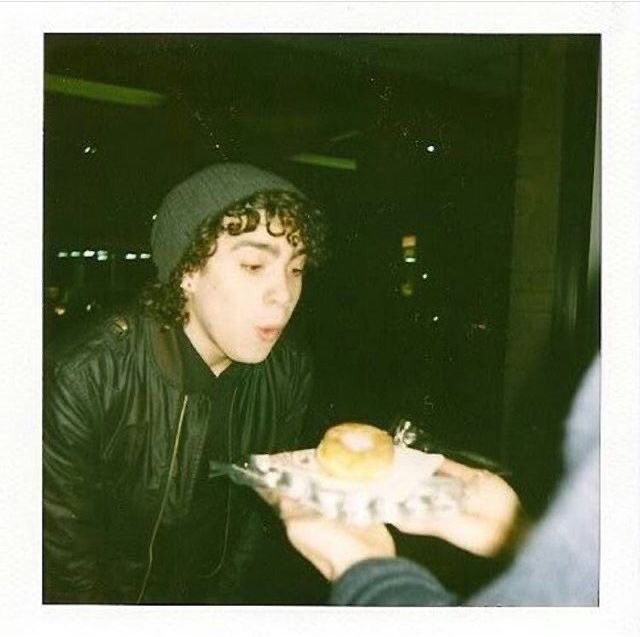 Happy 33rd birthday to the talented legend who saved paramore more than once. we love you, mr. taylor york <3 