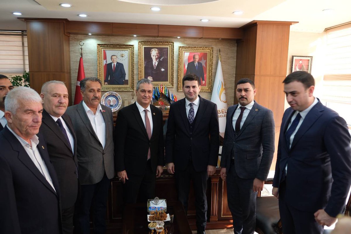 AlihanDoner's tweet photo. Ülkü Ocakları Genel Başkanımız Sn. Ahmet Yiğit Yıldırım Beyefendi, Liderimiz Sn. Devlet Bahçeli Beyefendi'nin teşrifleriyle 18 Aralık 2022 Saat 15.00'te gerçekleşecek olan Mersin açık hava toplantımız öncesi bölge ziyaretleri kapsamında Belen Belediyesini ziyaret ettiler. https://t.co/wH4J0UvyuR