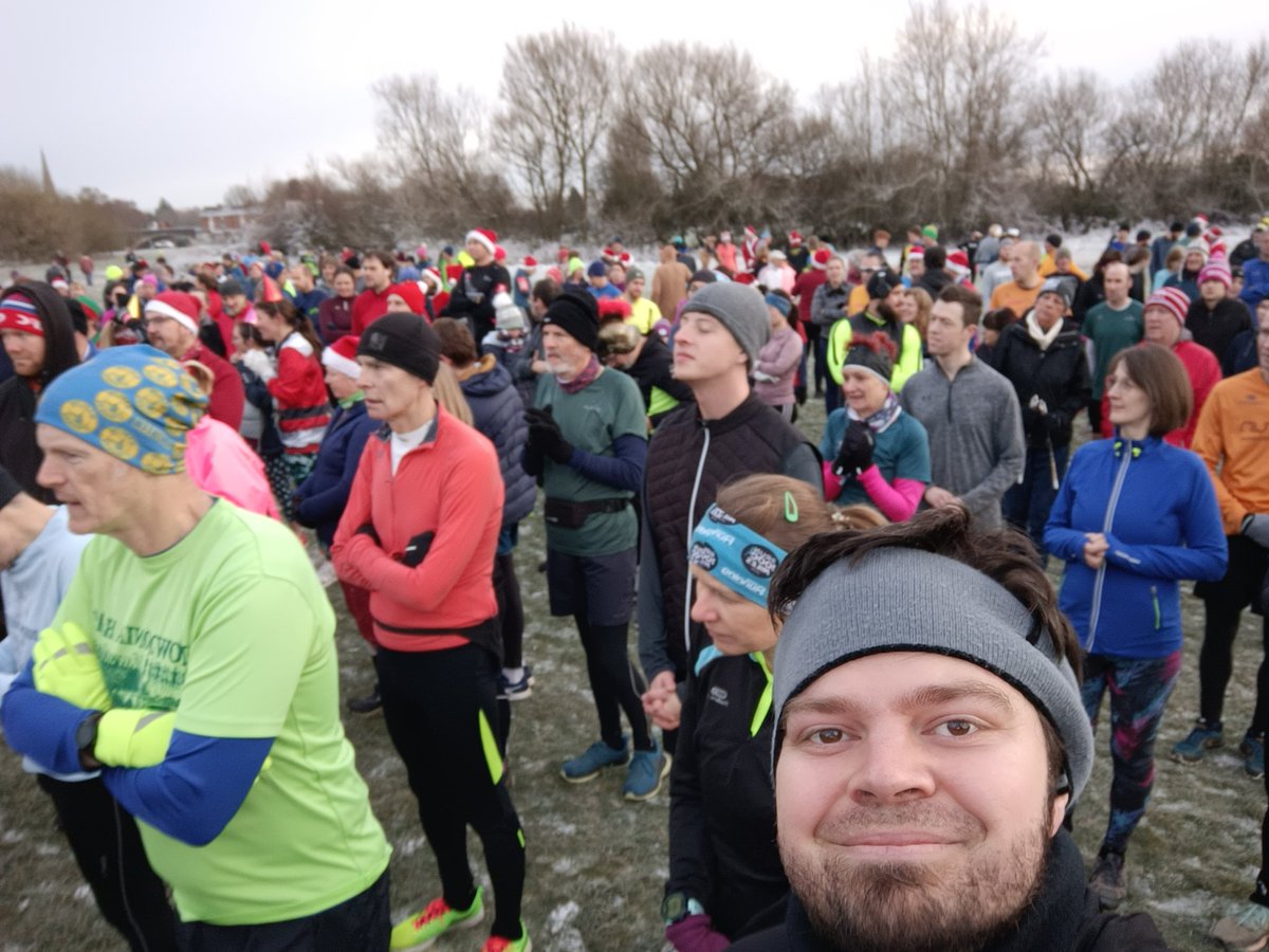 OUCH_Running's tweet photo. 5️⃣0️⃣0️⃣th anniversary @abingdonparkrun, fully equipped with plenty of cheer, town crier and mayoral support, as well as solid OUCH representation. Oh, and mandatory ☕ afterwards! #parkrun https://t.co/HSRDrb0VlU
