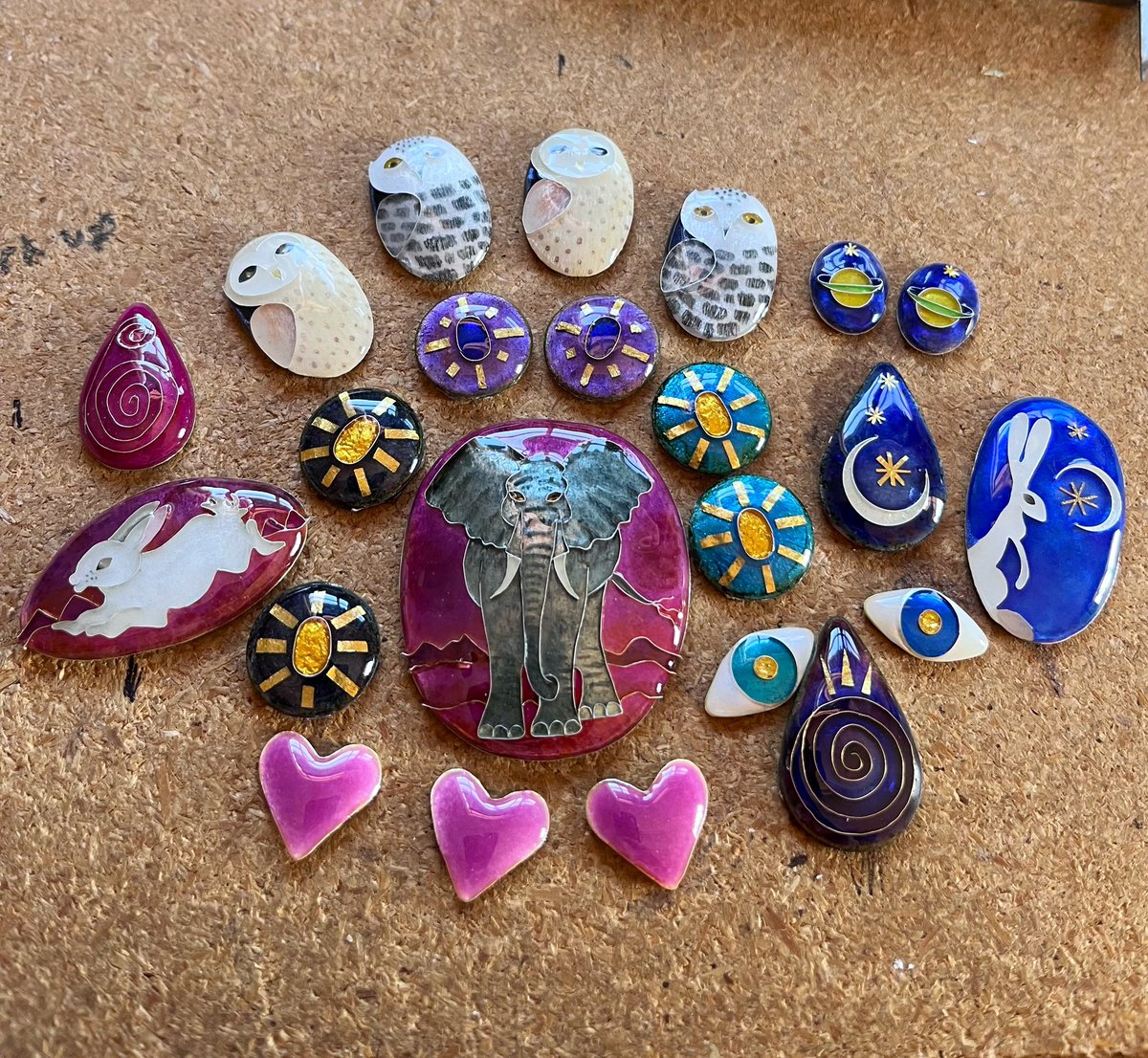 GlassmanJewelry's tweet photo. Busy hands this week.  Cloisonné jewels are ready for grinding, flashing and final reveal. https://t.co/VzUWBmxWQP