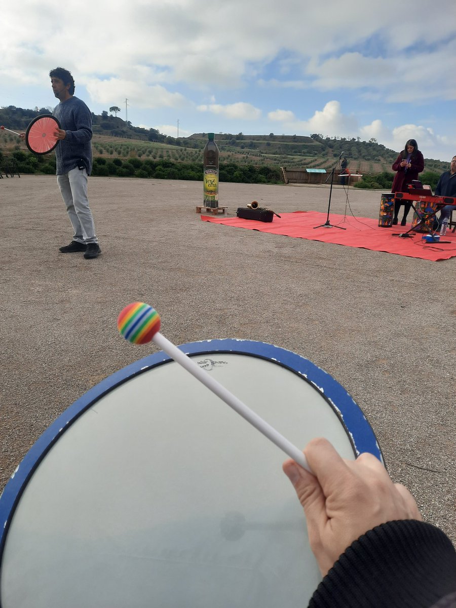 LluisAgea's tweet photo. Matí saludable a #Tàrrega amb caminada des del Parc de Sant Eloi a Mas de Colom per #lamaratótv3.
Final musical i esmorzar saludable 🔝
#masdecolom #borges_es https://t.co/KQ1ZJbMxeg