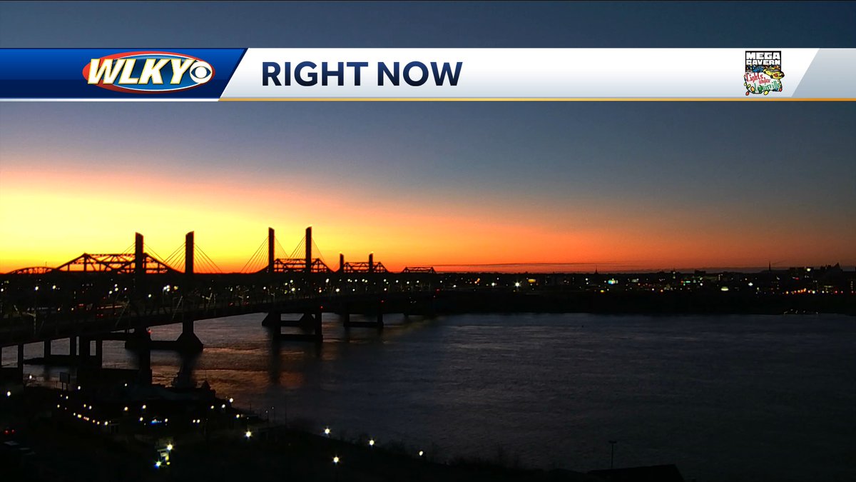 WLKYSusanneH's tweet photo. A beautiful shot this morning from our Sheraton camera--ti's cold but gorgeous! https://t.co/BnnrrFOWzv