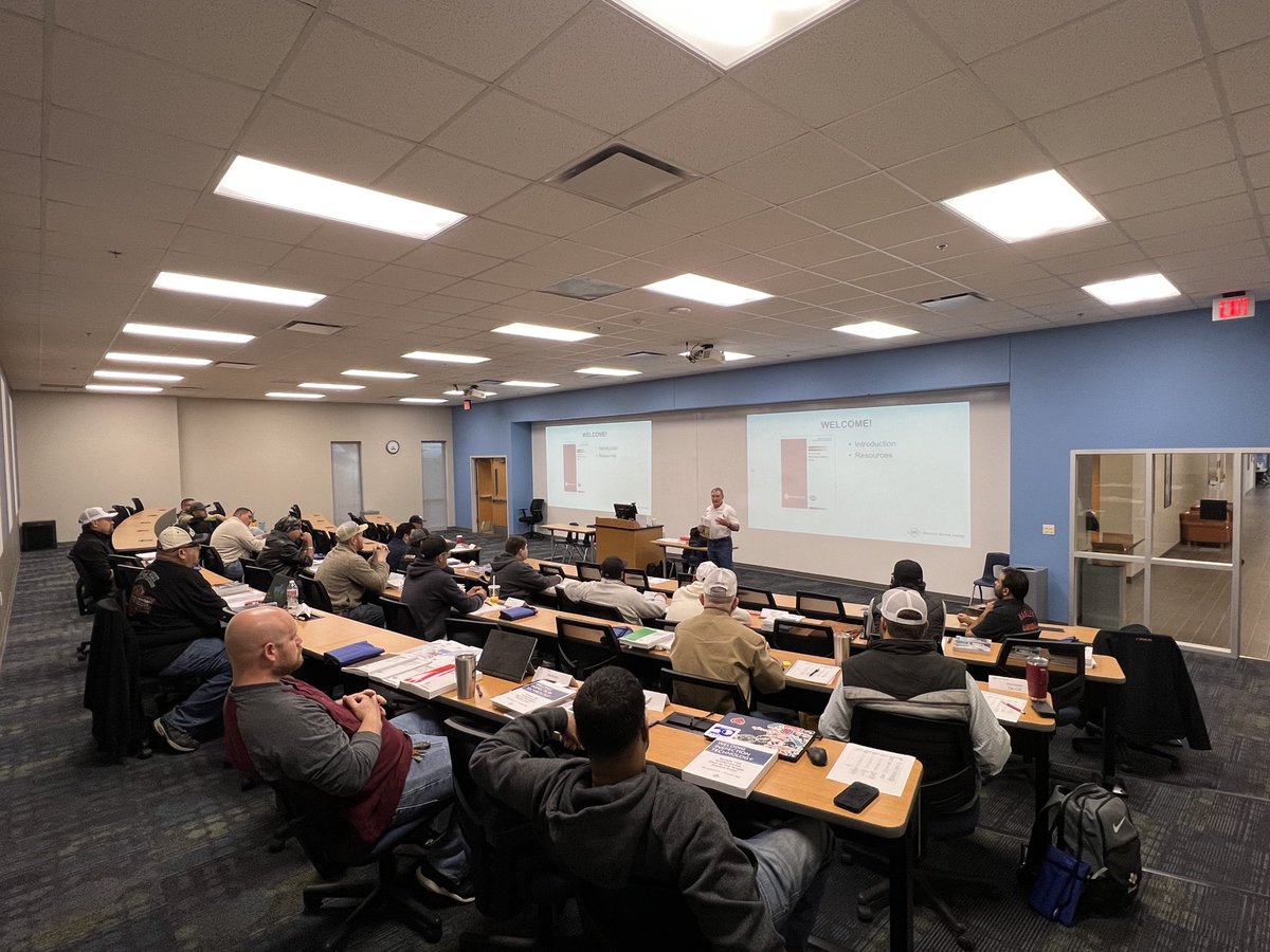 KPruitt432's tweet photo. Odessa College thanks all in attendance at our AWS/CWI week long seminar. #OCCares #Earnmore #Waytofinish https://t.co/wNUUbNNWQs