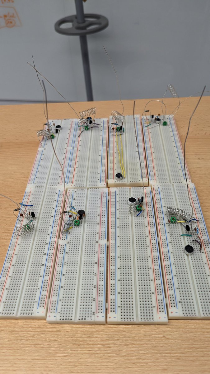 Bastian Bloessl tweet media