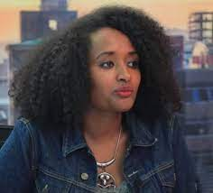 AbrarSuleiman's tweet photo. ጋዜጠኛ ታምራት ነገራ አሳደዳችሁት፥ ዝም አልን
ጋሽ ታዲዎስ ታንቱን አዋረዳችሁ፥ ዝም አልን
ስትደነብሩ ማሰር ነው ምሳችሁ?

"ምን አይነት ዘመን ነዉ የተደናበረ
ከብቱ ገመድ ፈቶ ሰዉን እያሰረ?"

መስ���ረም አበራ፥ ሰለሞን ሹምዬ፥ ታዲዎስ ታንቱን ፍቱ! https://t.co/97idNdpEZ8
