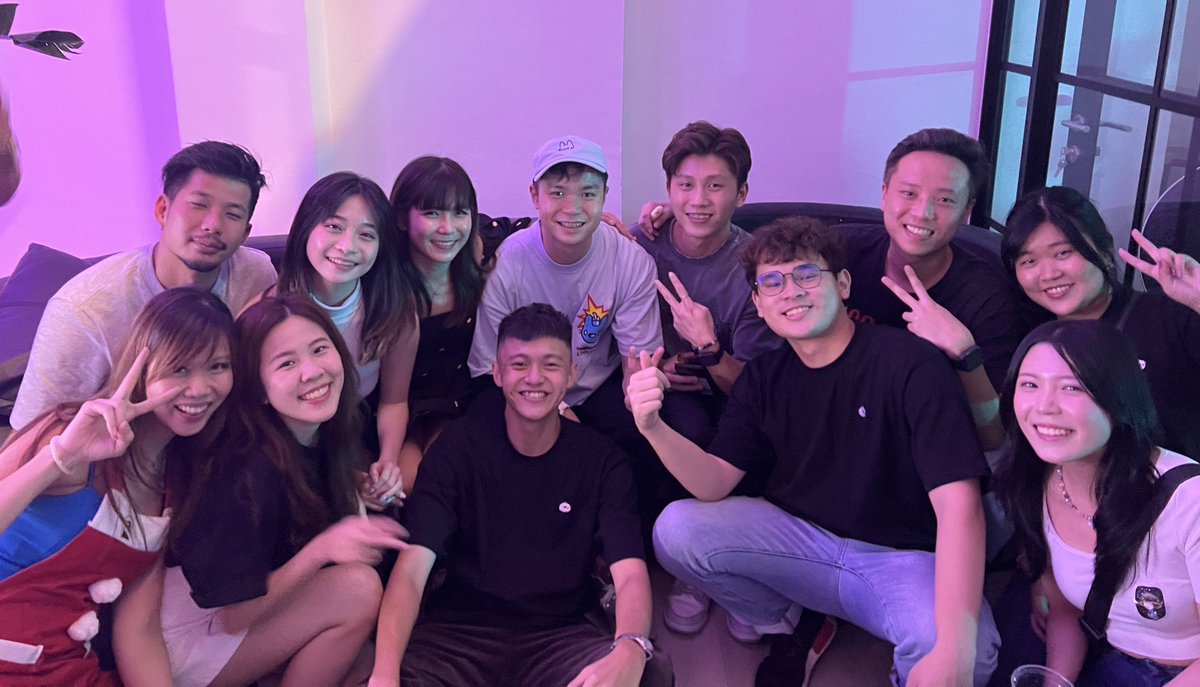 gladys🌻.eth tweet media