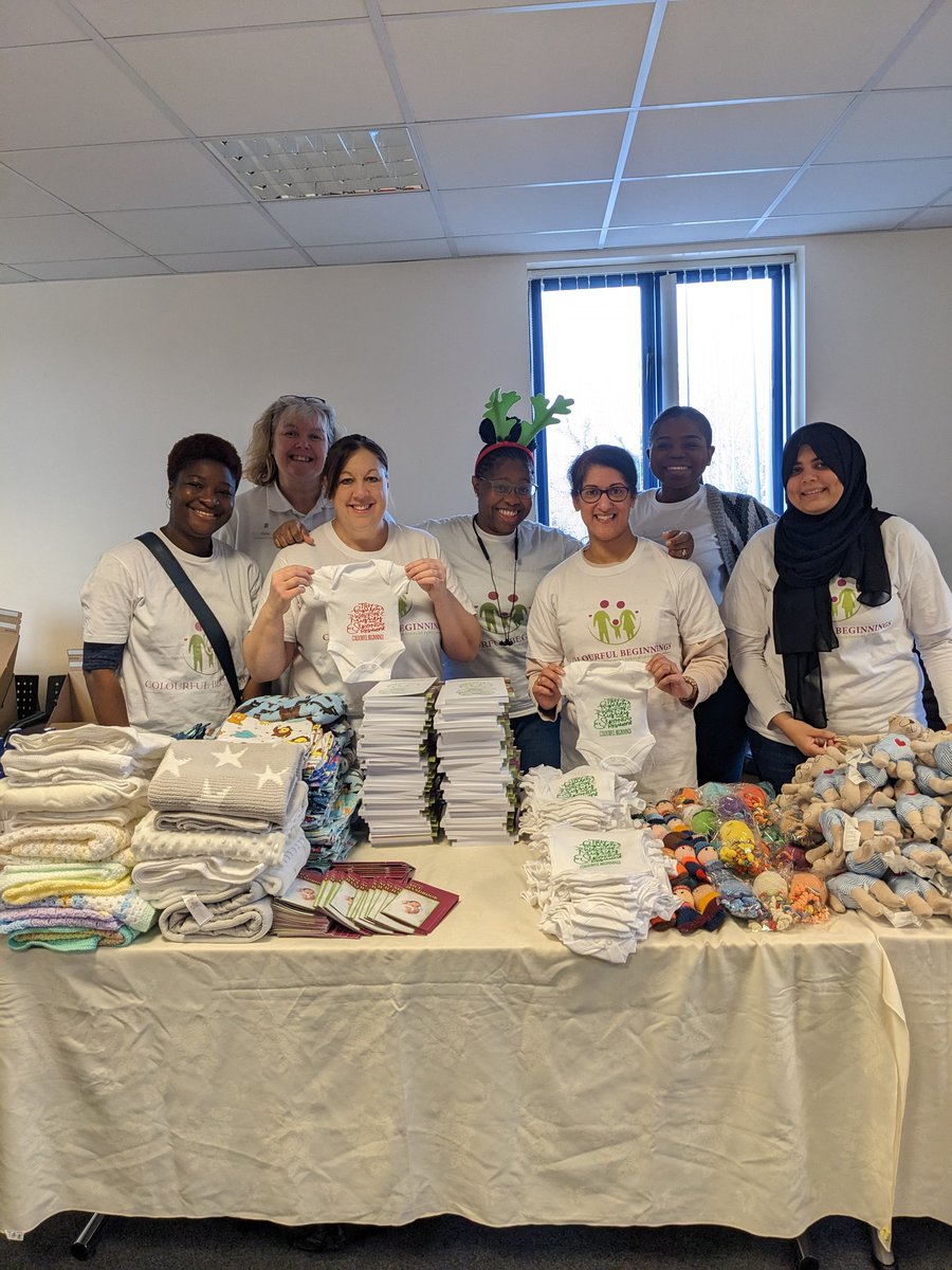 Clairemasonmem1's tweet photo. Pioneering with @coopuk Local Cause @ColourfulBegin1 making up boxes to be delivered to NICU the baby neonatal intensive care unit at Basildon Hospital. #ItsWhatWeDo @JackWcoop @Ozymandias27 @mariamali2511 https://t.co/qJLstCLsOU