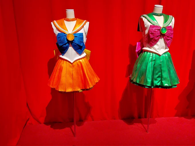 トーキョー着いてからしらたまさんとセラムン展行ってきためちゃめちゃかわいかった…元気出た… 