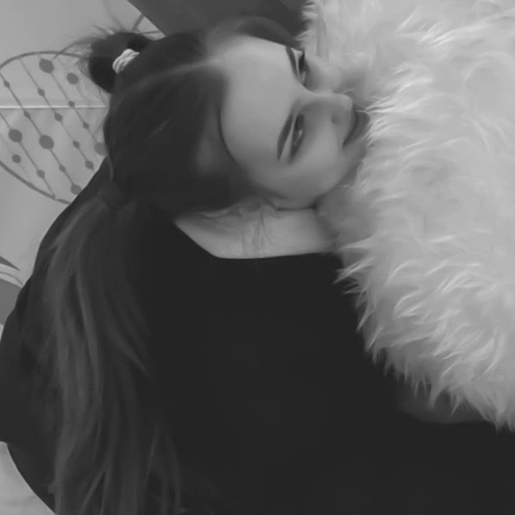 릴리안 tweet media