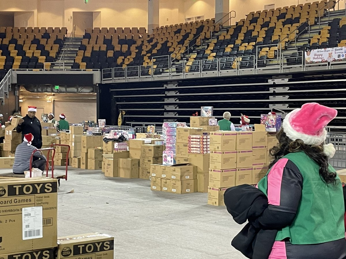 Natasha Robin tweet media