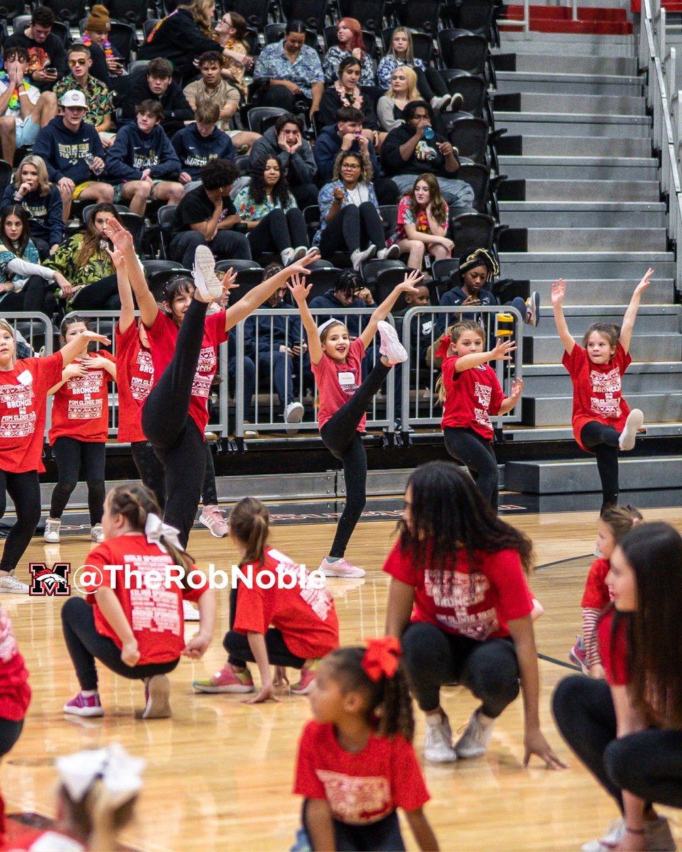 TheRobNoble's tweet photo. @mustang_pom Pom Clinic photos are up!

https://t.co/Fp08D87nmH https://t.co/qYSHgqaqOZ