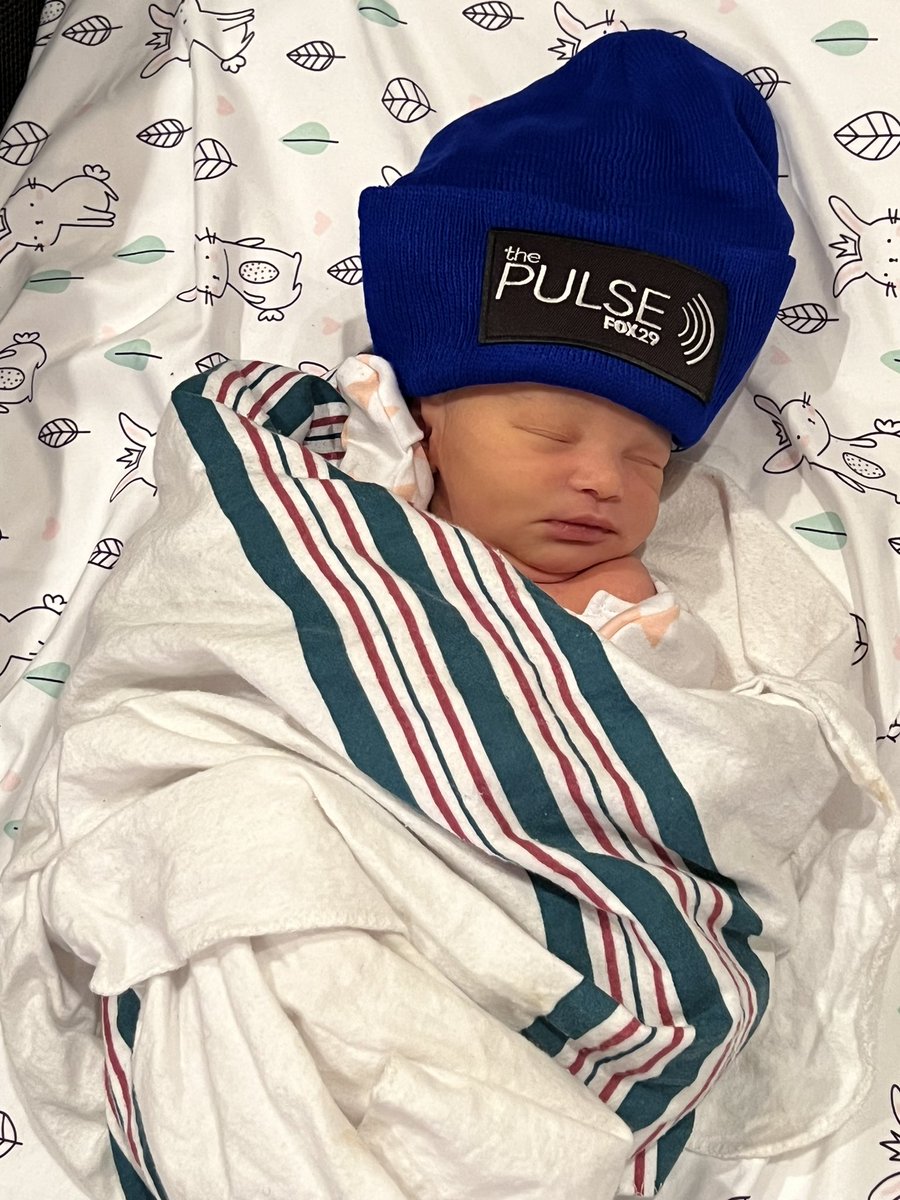 BillAFox29's tweet image. I think I’ll start @FOX29philly #fox29goodday weekend introducing you all to my new niece❤️❤️.  Then we’ve got @MikeFOX29 &amp;amp; @MikeGreenidge #2MikesAndABill, #holidayfood from #Amada, #dimsumhouse and #Oui and so much more!  Join us at 8am!