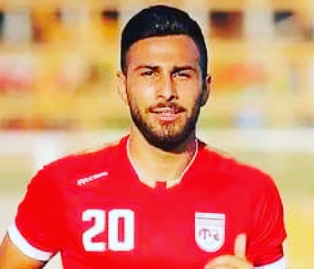 Madelon22's tweet photo. El Domingo cuando el juez de la orden de arranque, se tendrían que sentar los 22 en la mitad de la cancha y hasta que no liberen a este chico, no se mueve nadie! https://t.co/cB6EpFEa0g