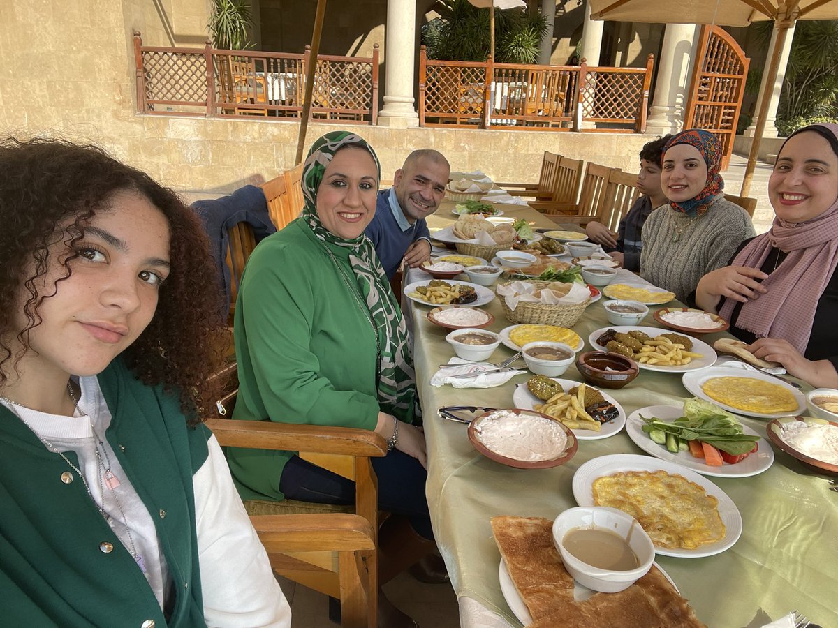 ShaimaaElbana's tweet photo. A lovely gathering with our FameLabbers πͺπ¬π#FameLabEgypt https://t.co/SpBNuU8gVo