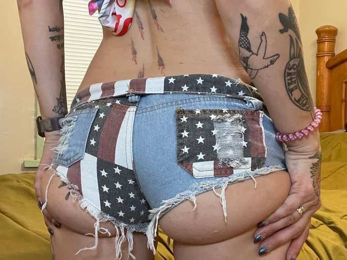 Just finished a pay-per-minute #Skype show on SkyPrivate! You can call me too for a sexy private show<a href="/tag/skype"class="tags">#Skype</a>