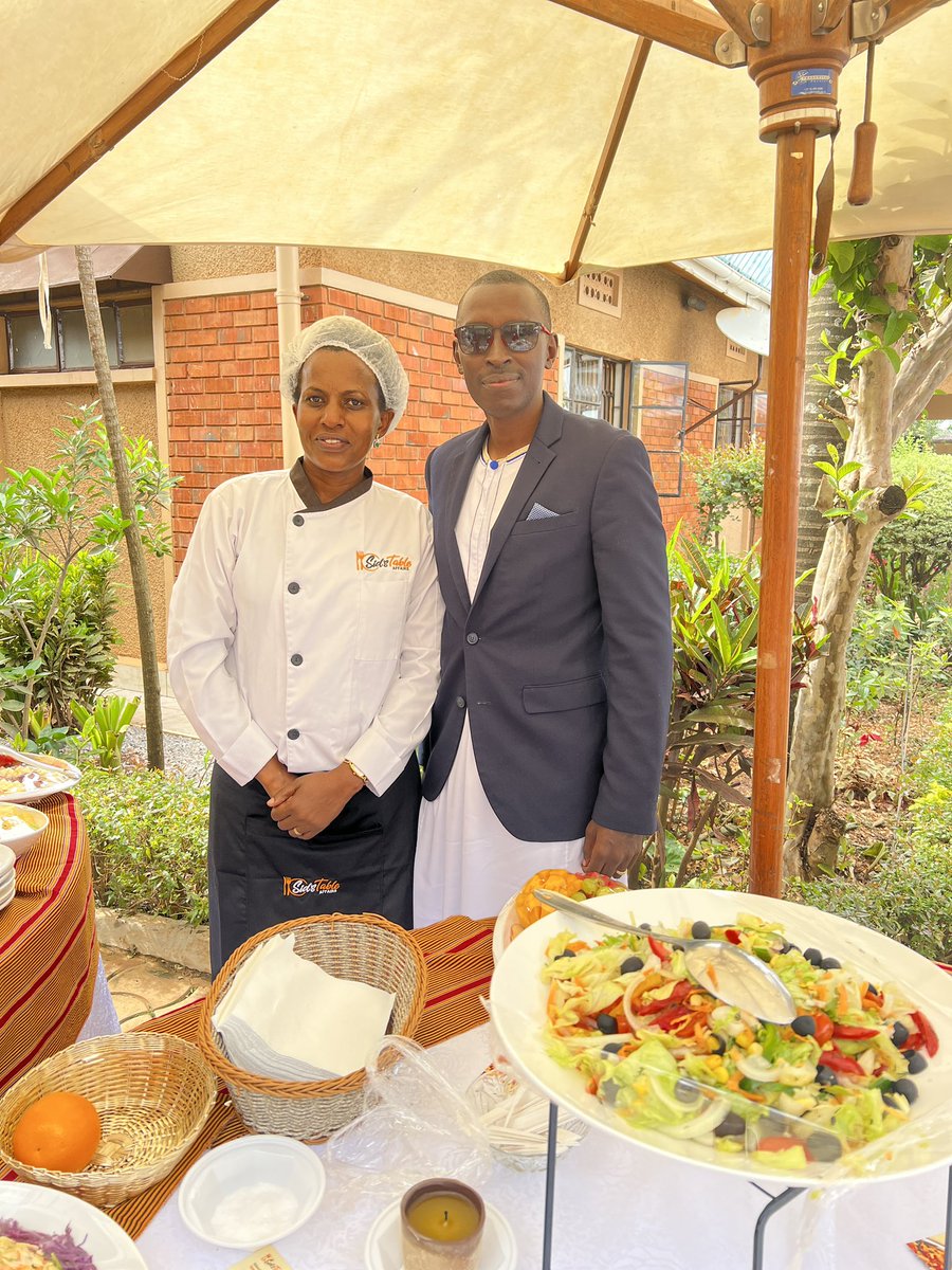 sidsTableaffair's tweet photo. The honour of serving @drkasenene .  I can attest to the fact that his plate had no Chapati👌🏼👌🏼👌🏼👌🏼👌🏼. https://t.co/atm0xId0tn