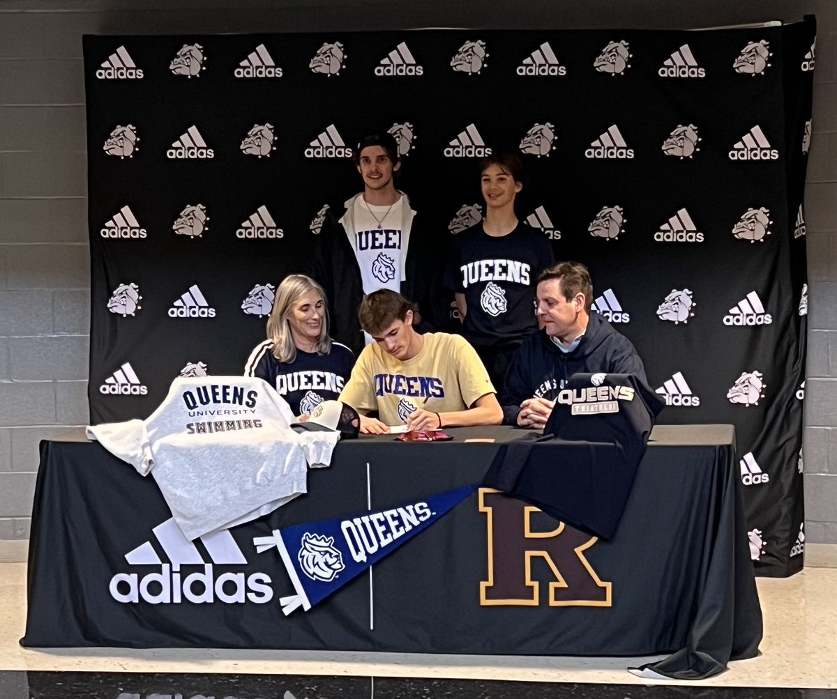 SpokasTimothy's tweet photo. ITS OFFICIAL!! GO ROYALS! 🦁 https://t.co/LlleJYmc9A
