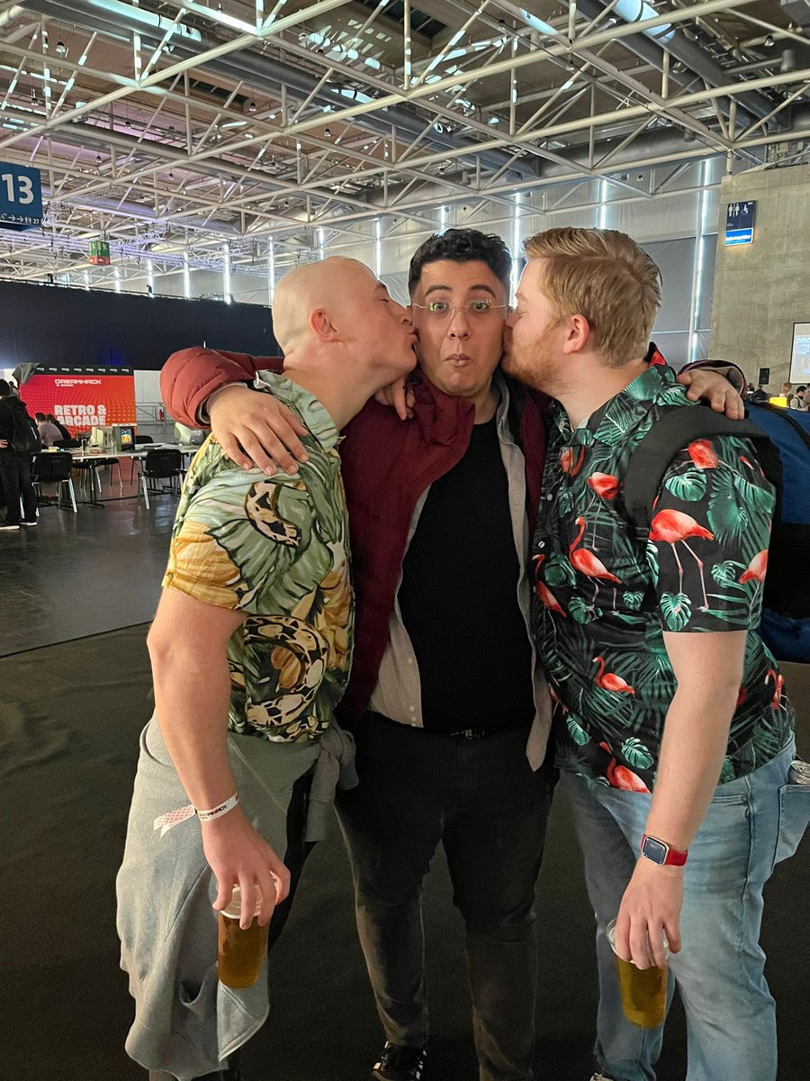 kissahomie #DreamhackHannover #kissamomsy <a href="/MemooooTFT/">Memo</a> <a href="/gutschii2/">gutschii</a>